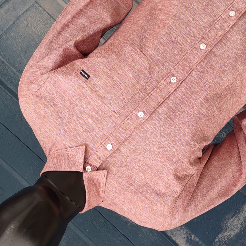 Volcom Men's Button Down Ruby Red - image 7